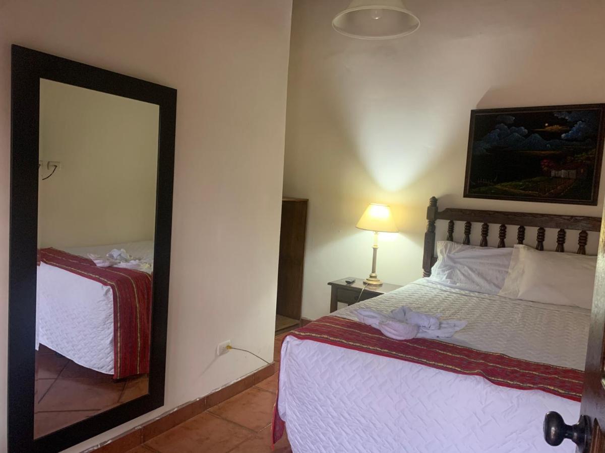 Hotel Mansion Del Rey Антигуа-Гватемала Экстерьер фото