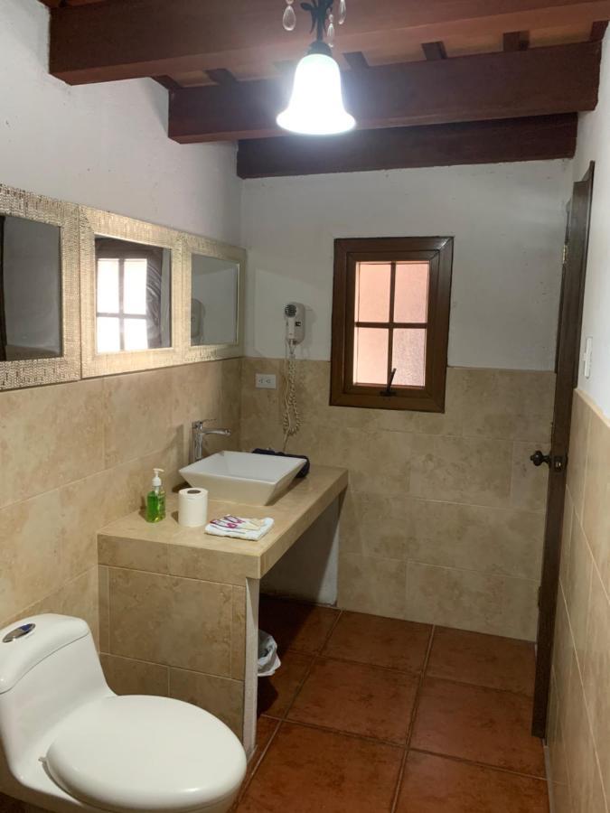 Hotel Mansion Del Rey Антигуа-Гватемала Экстерьер фото